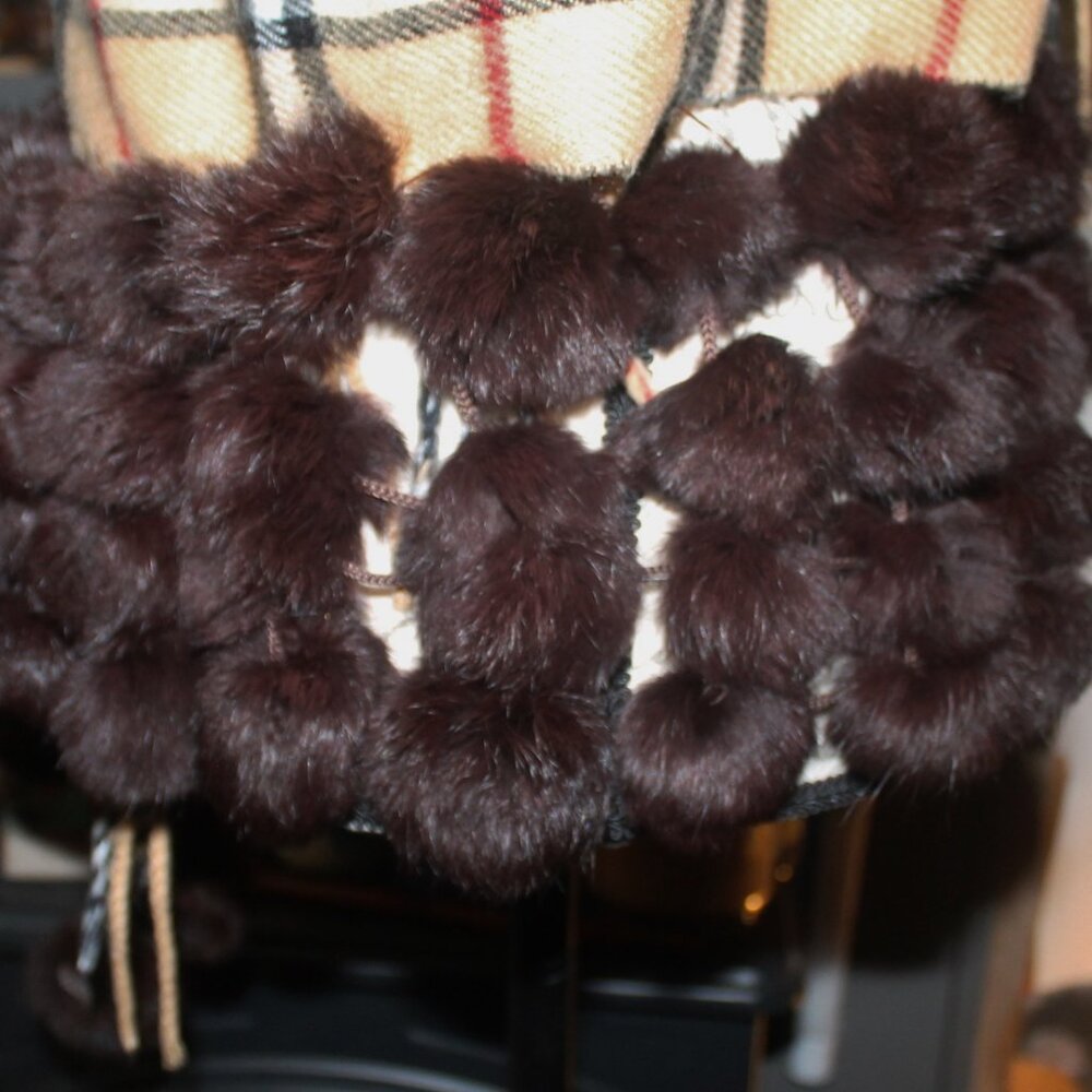Nova Check Tartan Plaid Wrap w Fringe and Genuine Rabbit Fur Bottom Sz OS S M L - Picture 5 of 8
